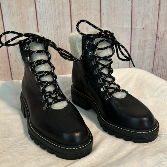 NWOT Bernardo Dash Faux Shearling Boot - Picture 3 of 9